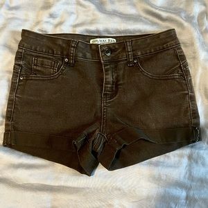 Wax Jean Low-to-Mid-Rise Black Jean Shorts Small